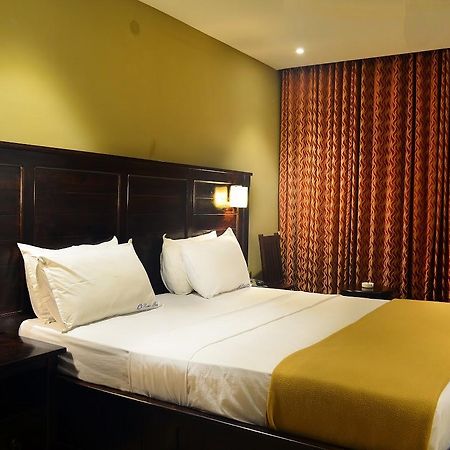 Ranis Grand Hotel Coimbatore Buitenkant foto